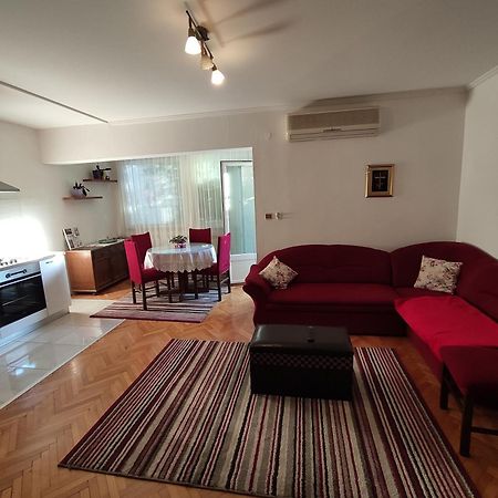מאקרסקה Apartments Jadranka מראה חיצוני תמונה