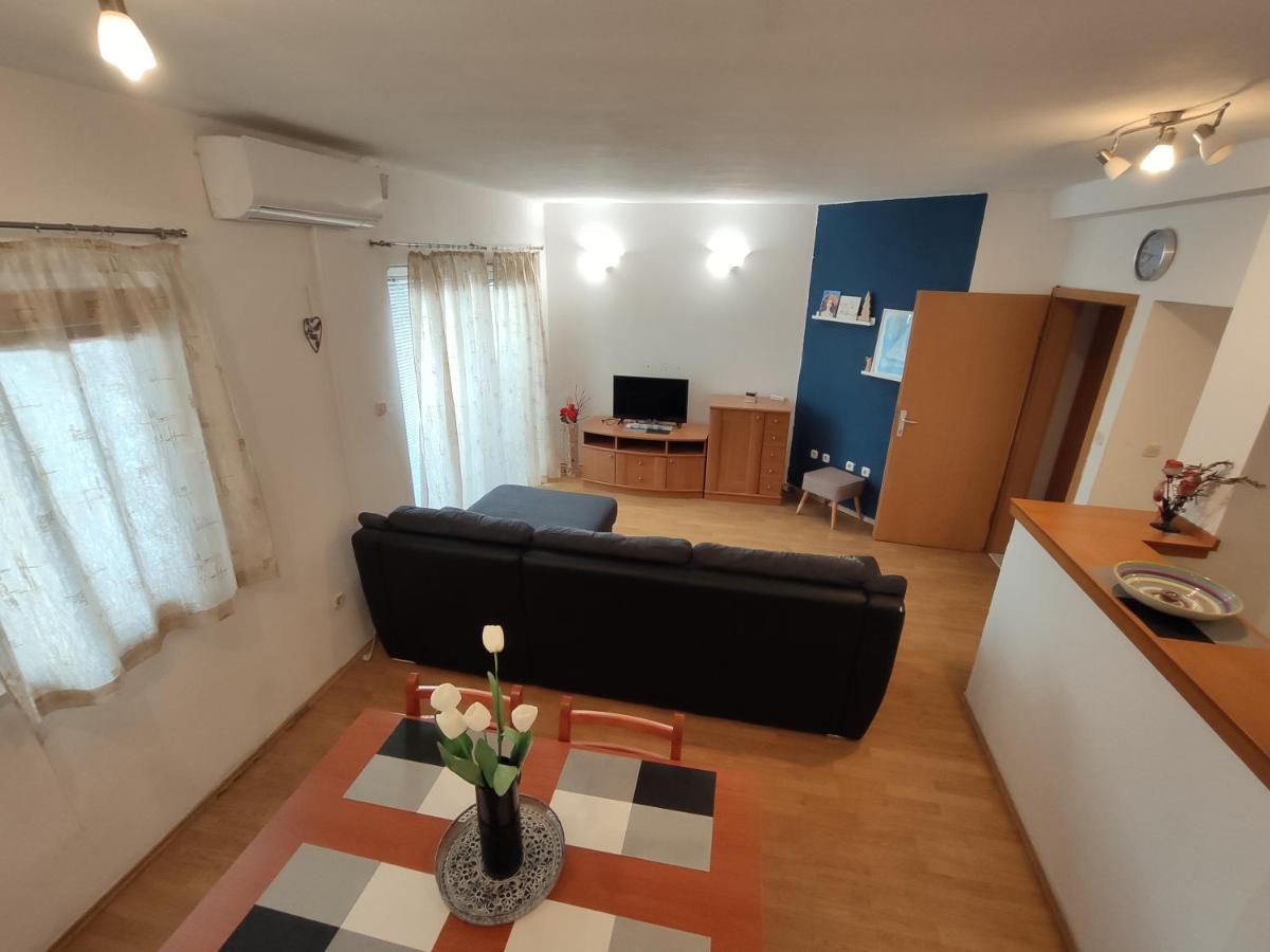 מאקרסקה Apartments Jadranka מראה חיצוני תמונה