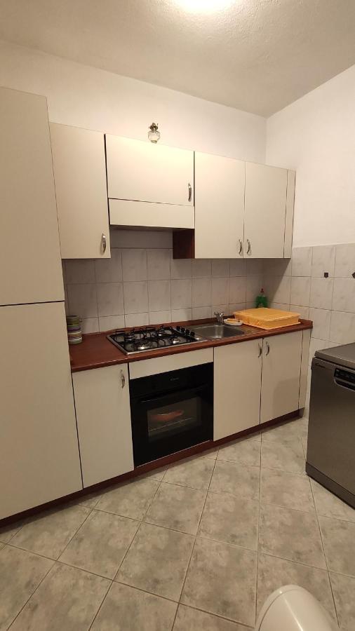 מאקרסקה Apartments Jadranka מראה חיצוני תמונה